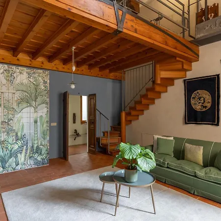 Old Bridge Large And Unique Artful With Elevator * Florencie