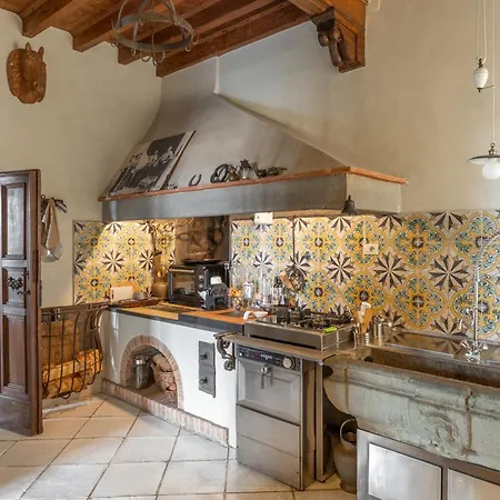 Old Bridge Large And Unique Artful With Elevator Apartmán Florencie