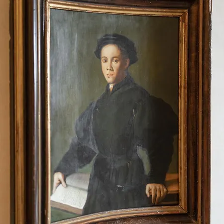 Old Bridge Large And Unique Artful With Elevator