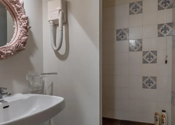 Old Bridge Large And Unique Artful With Elevator * Floransa